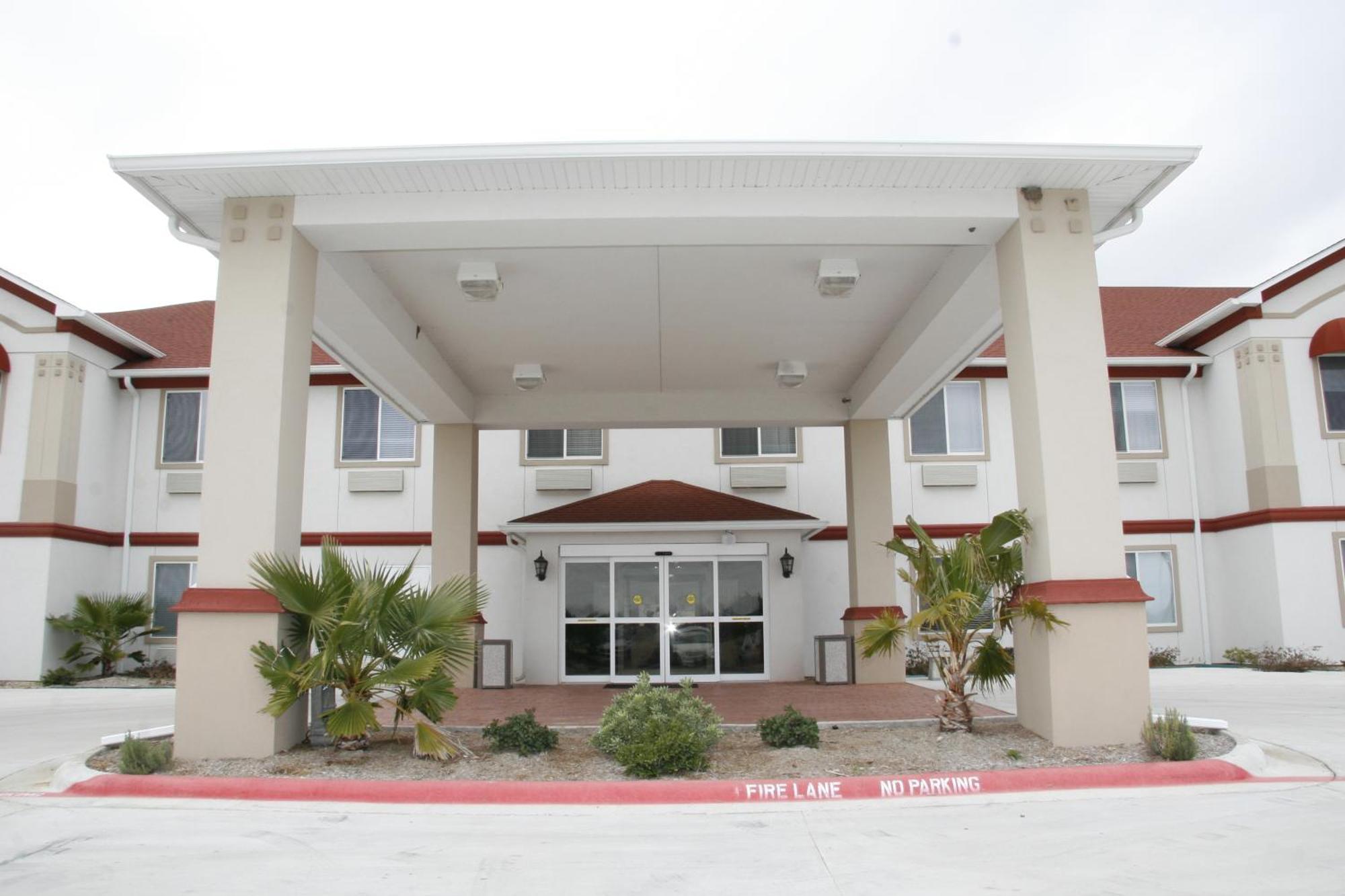 Budget Host Inn And Suites Cameron Εξωτερικό φωτογραφία